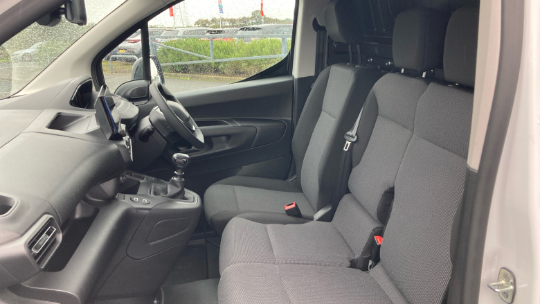 Peugeot Partner Standard Diesel 1.5 BlueHDi 100 Asphalt Van